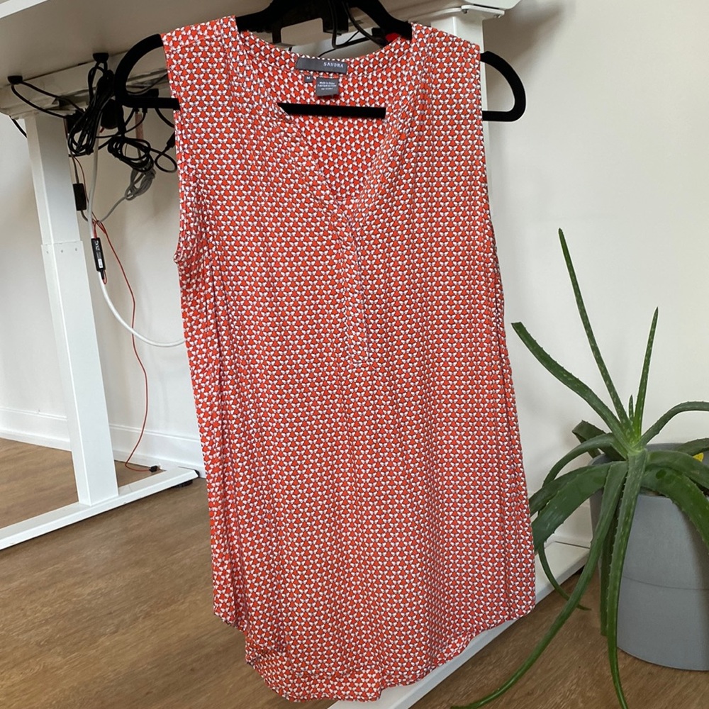 Sandra size medium sleeveless printed work top